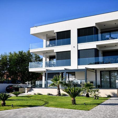 Crowonder Apartments & Rooms Oaza With Heated Swimming Pool And Sauna Turanj Exterior foto
