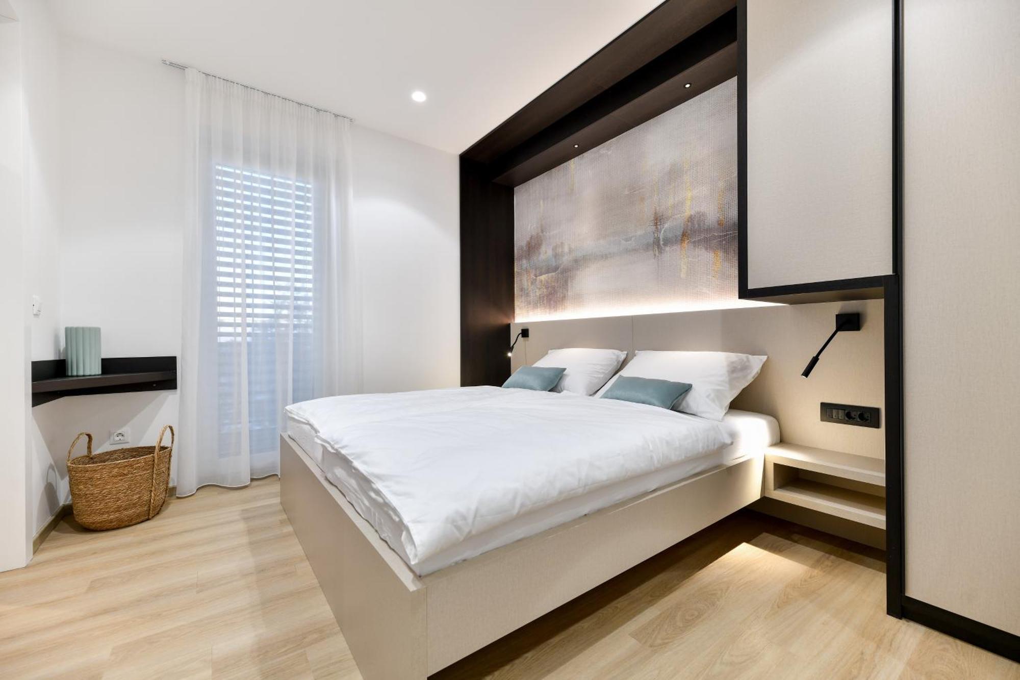 Crowonder Apartments & Rooms Oaza With Heated Swimming Pool And Sauna Turanj Exterior foto